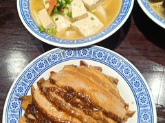 -蓝田九大碗民俗食府(蓝田店)