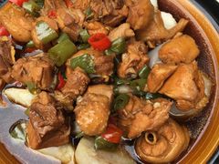 鲜椒芋儿鸡-朱大嘴肥肠血旺(福字街店)