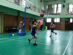 -呈康体育青少年篮球培训班(虹口店)