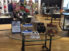 -Vivienne Westwood(上海来福士广场店)