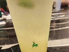 -新白鹿餐厅(虹桥南丰城店)