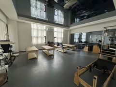 -岩顶健身(玄武店)