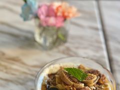 烤无花果蜂蜜燕麦酸奶-The Rug Cafe(王府中环店)