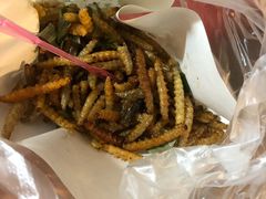 -席娜卡琳火车铁道夜市