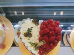 -花花卷卷·鲜食蛋糕(静安久光百货店)