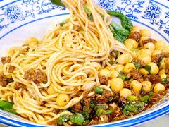 特色豌杂面-渝之汇牛肉豌杂面