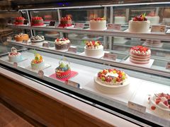 -巴黎贝甜(大宁国际商业广场店)