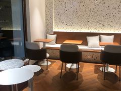 -Line 咖啡(石厦花园店)