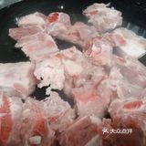 好吃又好喝的养身玉米排骨藕王汤