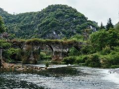 -高荡千年布依古寨旅游景区