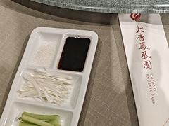 -凤凰园烤鸭店·唐山菜·传承花椒肉(老唐丰路店)