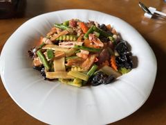 -三亚艾迪逊酒店·海滩烧烤 BARBACOA·现场乐队·浪漫晚餐·烧烤海鲜