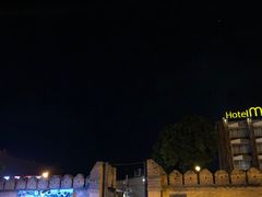 -周日夜市