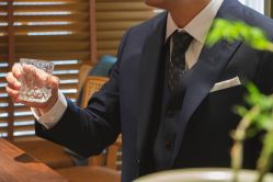 -优刻西服西装定制(金轮国际广场店)