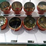 一串十二月元的三串烤肉最好吃一个个可以吃的很饱啊!