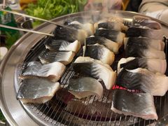 -围炉肉舍•炭烤活鳗•丹东海鲜烤肉(步行街店)