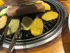 -唯成•韩国炭火烤肉 유성고기