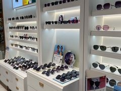 -J-Optical佳视明眼镜·蔡司视觉(青岛金茂览秀城店)