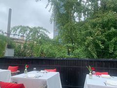 -弦月窗LUNETTE BY AMANDA(复兴路店)