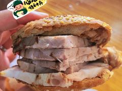 烧饼夹肘子肉-昌顺马记小吃店(昌盛园店)