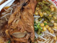 -魔都三兄弟酸辣粉·蘸卤炸串(虹桥万科店)