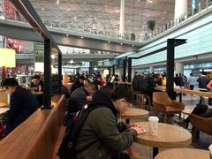 大堂-星巴克(北京首都国际机场7店)