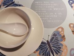 -蝴蝶汇音乐酒馆(罗湖店)