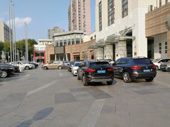 -沪东工人文化宫-停车场