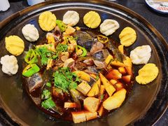 -缘福乡村铁锅炖民宿(八达岭店)