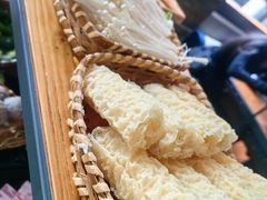 -湊湊火锅·茶憩(南京东路悦荟店)