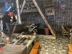 -破瓦寒窑·地摊烤羊排