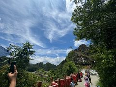 -高荡千年布依古寨旅游景区