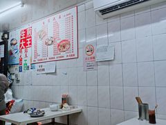 大堂-黄阿姨锅贴大王(万航渡路店)