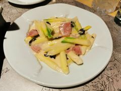 -穹六人间 people 6(岳阳路店)