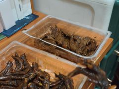 -周黑鸭(深圳龙岗区南岭内创店)