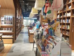 -百新书局(尚悦湾店)