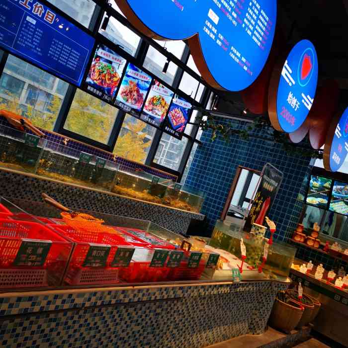 南海底饭先生(南湖大华店)-"开了好多年的平价海鲜店,菜品丰富,价格比