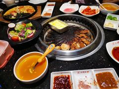 -木槿花韩式炭烤·熟成肉工坊(孙文东路店)