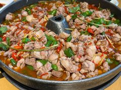 -兔行天下-鸿鹤鲜锅兔(中海国际店)