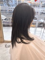 -一東造型烫发染发