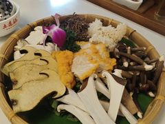 -土连锅·现熬养生汤锅(梁家巷店)