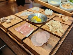 -银米·云南传统过桥米线(双廊黑金冠店)