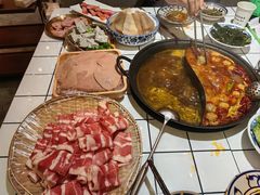 -旧街市鲜货老火锅(大光路店)