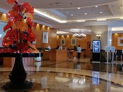 -深圳富苑皇冠假日套房酒店