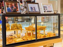 面包甜点陈列柜-熊叔熊婶面包房(团结湖店)