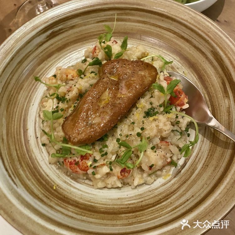 意大利餐酒馆｜木炭窖炉烤制的pizza🍕