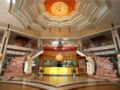 -金孔雀温泉旅游度假村