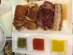 -新大咀港式茶餐厅(宝山万达店)