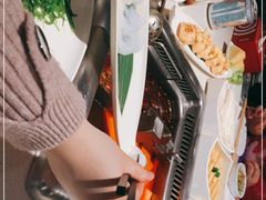 -海底捞火锅鲜切牛肉主题店(长寿路店)