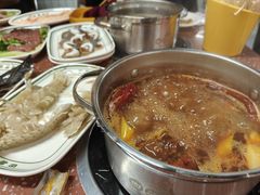 -四囍码头海鲜烧烤自助火锅(外滩南京东路悦荟广场店)